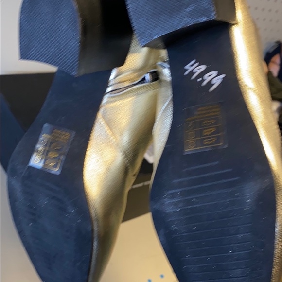 Boots - Picture 3 of 4